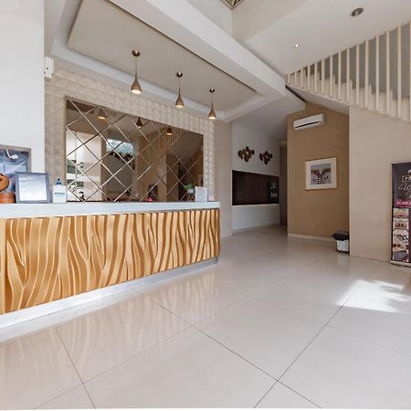 Reddoorz Hostel At Kiara Cozy Kircon Bandung Bagian luar foto